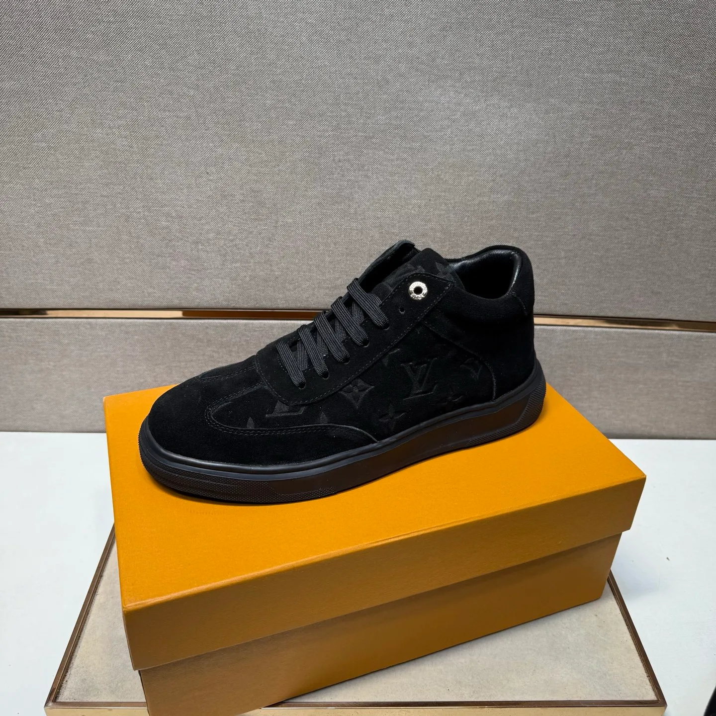 Men's men's shoes 💰pp420 [LV～] Men's casual shoes 2025z cabinet sales simultaneously 🔶Size: 38-44#️⃣ 🔷3 colors🔜The upper is made of multi-material splicing ➕Genuine leather lining, comfortable and breathable, sole: original comfortable and wear-resistant outsole, ⚠️real thing📱photographed🎬real thing is better📢📢📢